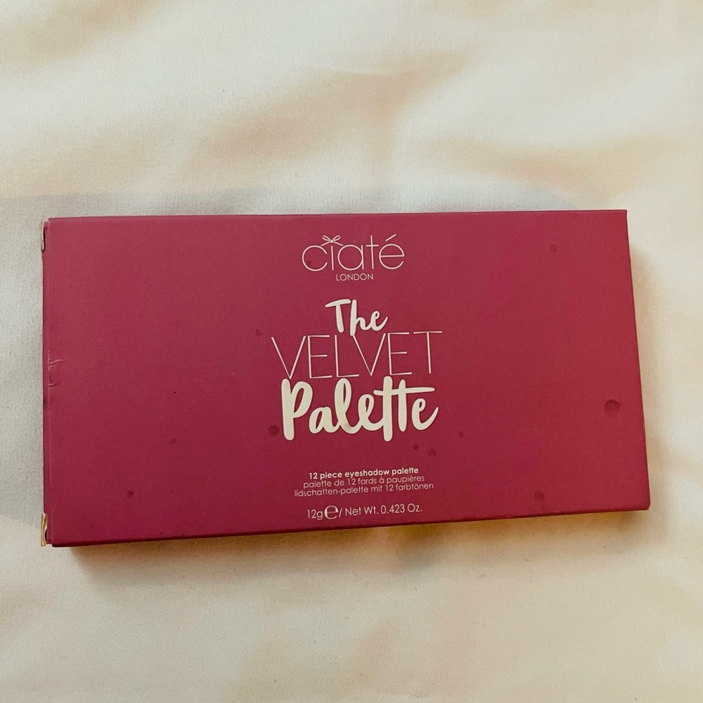 The Velvet Eyeshadow Palette